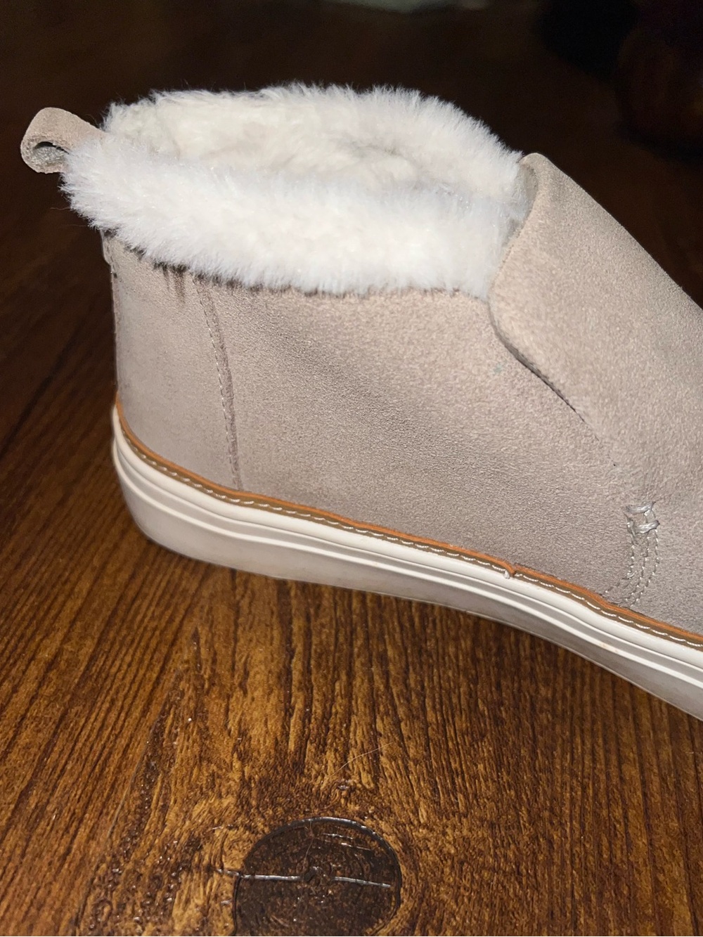 Toms Slip On Paxton Suede Beige Faux Fur Lined Comfort Sneaker Boots Size 9 - Picture 10 of 10